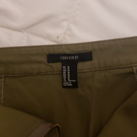 Forever 21 | Army Green Zip Up Skirt - Picture 4 of 4